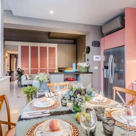 アパート Gemma Imperiale 3 Bedrooms With Terrace In ヴィアレッジョ