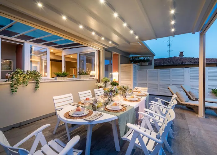 Gemma Imperiale 3 Bedrooms With Terrace In Apartamento Viareggio