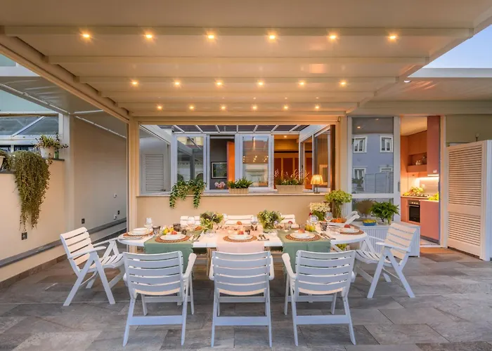 Gemma Imperiale 3 Bedrooms With Terrace In Viareggio