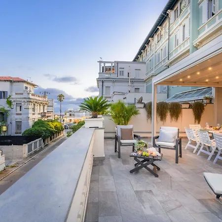 Gemma Imperiale 3 Bedrooms With Terrace In * Viareggio