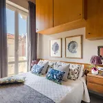 Gemma Imperiale 3 Bedrooms With Terrace In Apartment Viareggio